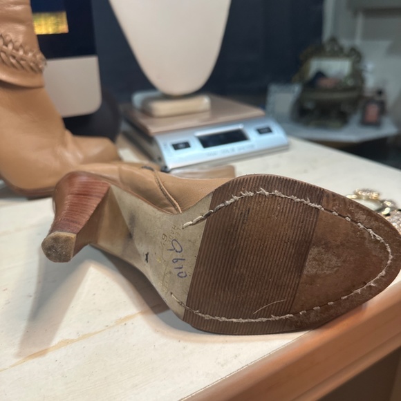 size 61/2 tan soft leather from brazil boots - Picture 7 of 16